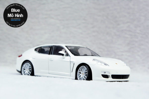 Welly Porsche Panamera S 2009 – 1/24 – Métal Moulé – Portes Avant Ouvrantes – Longueur 19 Cm – Sous Licence – Modèle Collection