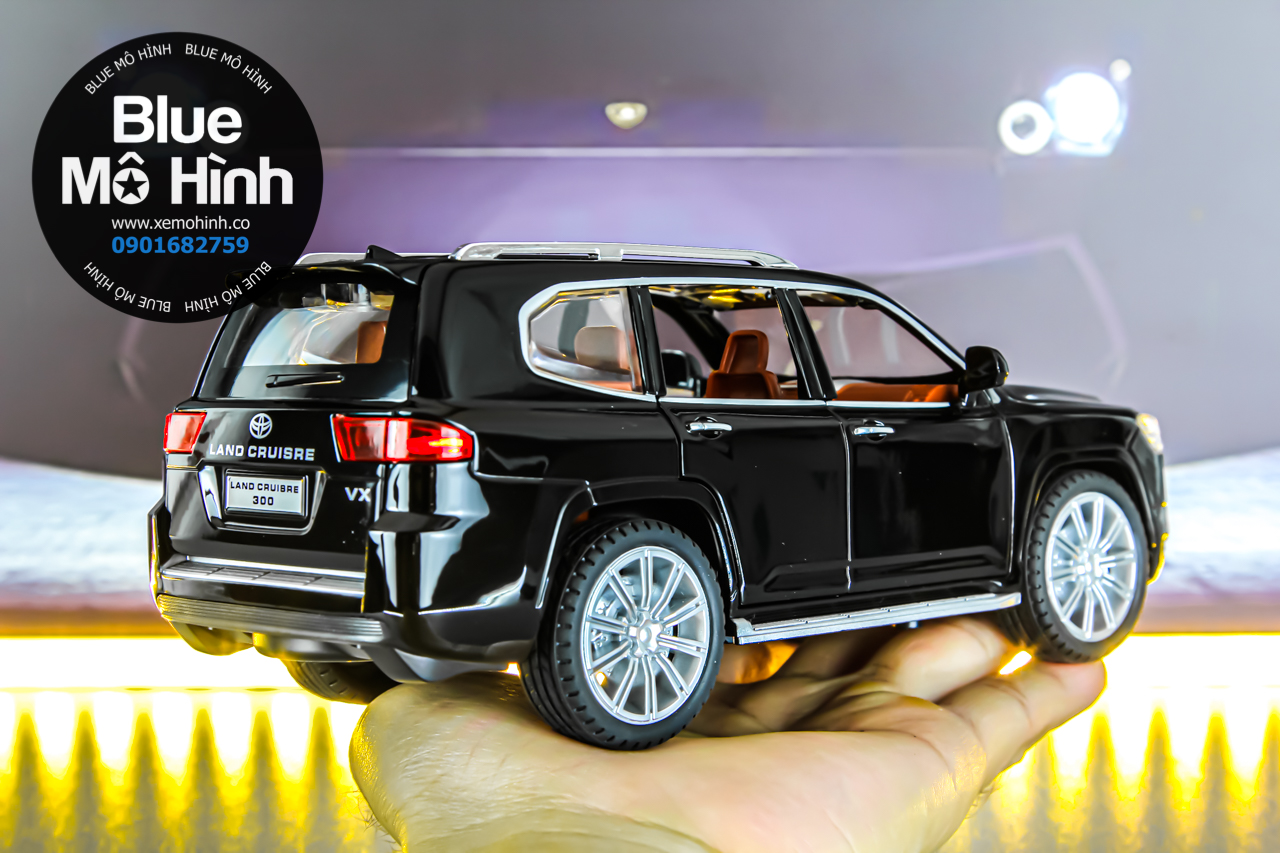 Xe mô hình SUV Toyota Land Cruiser LC300 1:24 - Blue Mô Hình